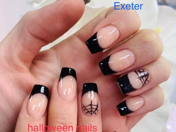 Deluxe Nails gallery