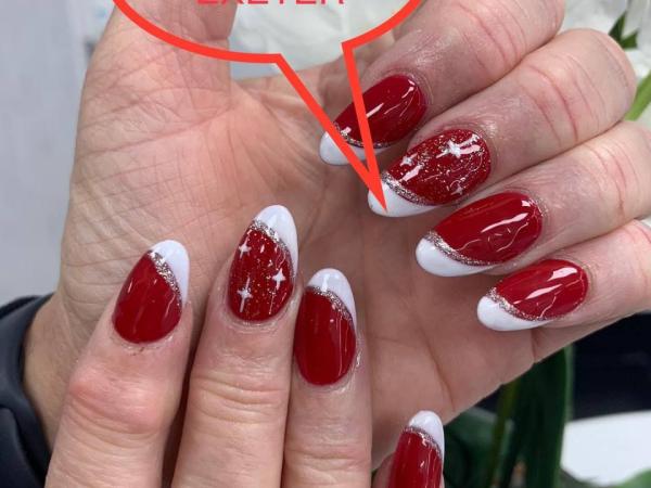 Deluxe Nails gallery