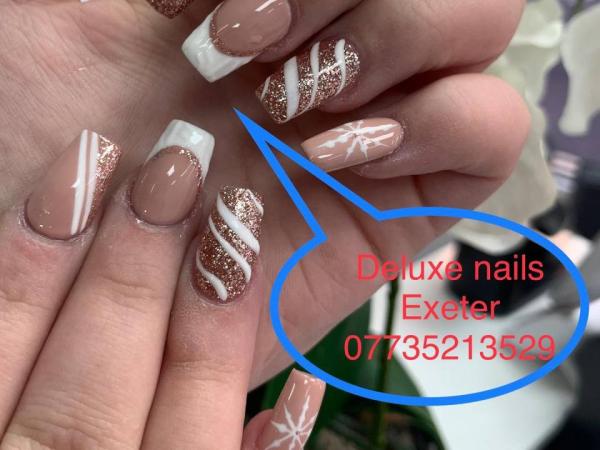 Deluxe Nails gallery