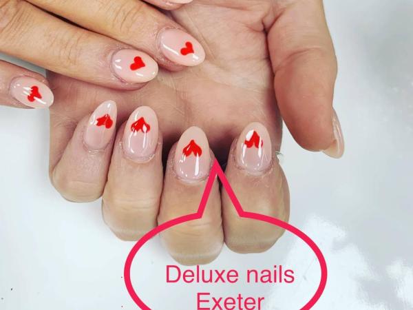 Deluxe Nails gallery