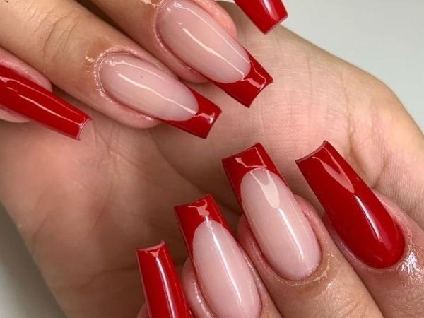 Deluxe Nails gallery