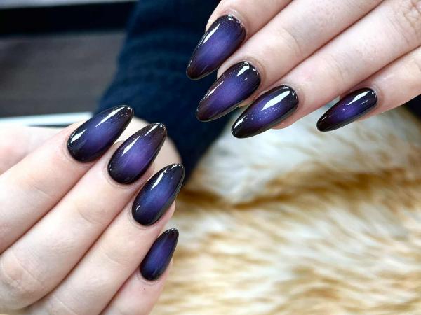 Deluxe Nails