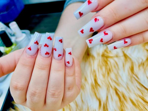 Deluxe Nails