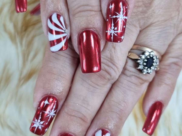 Deluxe Nails
