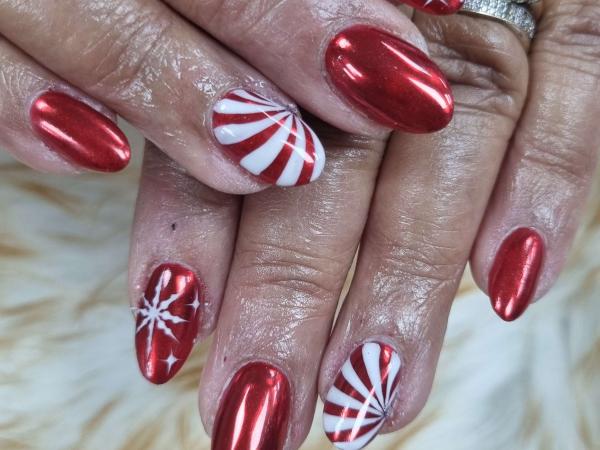 Deluxe Nails