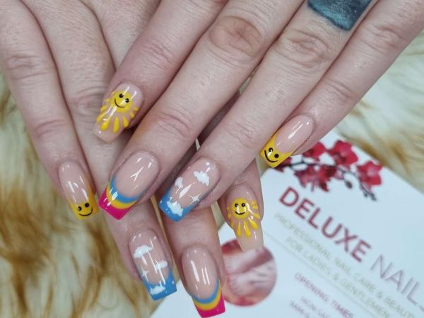 Deluxe Nails