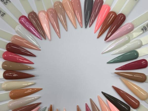 Deluxe Nails gallery