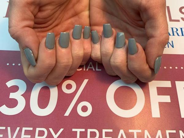 Deluxe Nails gallery
