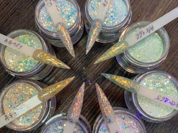 Deluxe Nails gallery