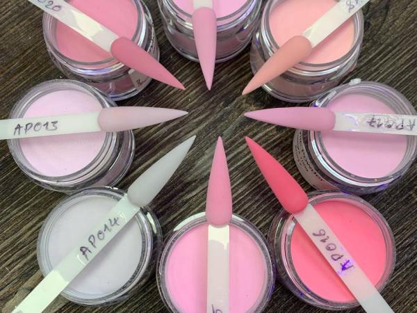 Deluxe Nails gallery