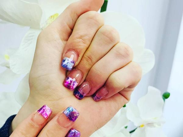 Deluxe Nails gallery