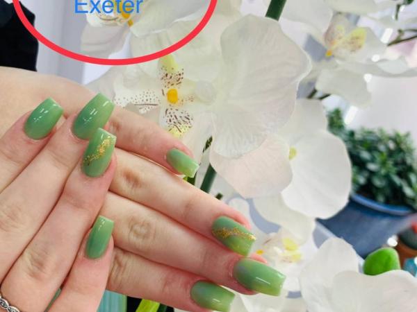 Deluxe Nails gallery