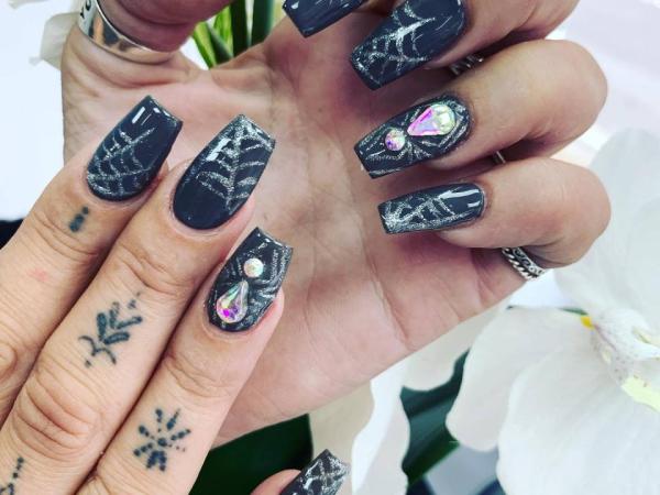 Deluxe Nails gallery